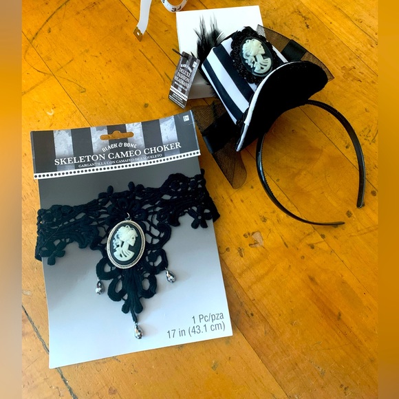 black and bone Other - 🎉 Party City 🎉 Black & Bone 2pc set Choker and Fashion Headband